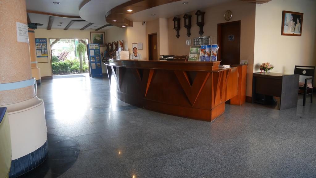 Naklua Beach Resort Pattaja Kültér fotó