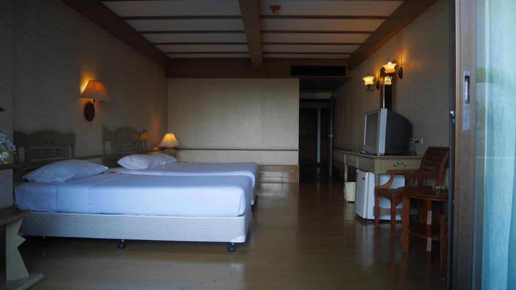 Naklua Beach Resort Pattaja Kültér fotó